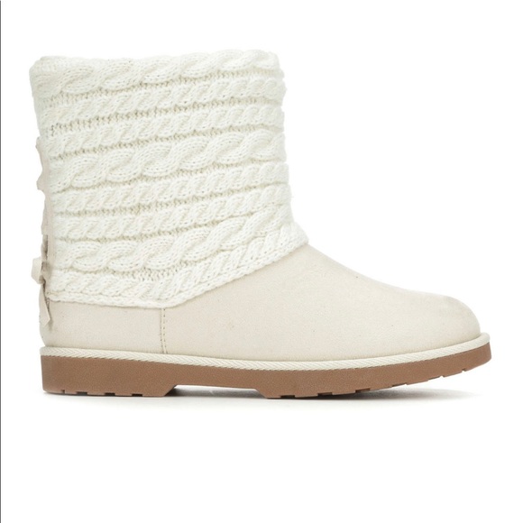 Makalu Cream Dulce Boots - Picture 5 of 13